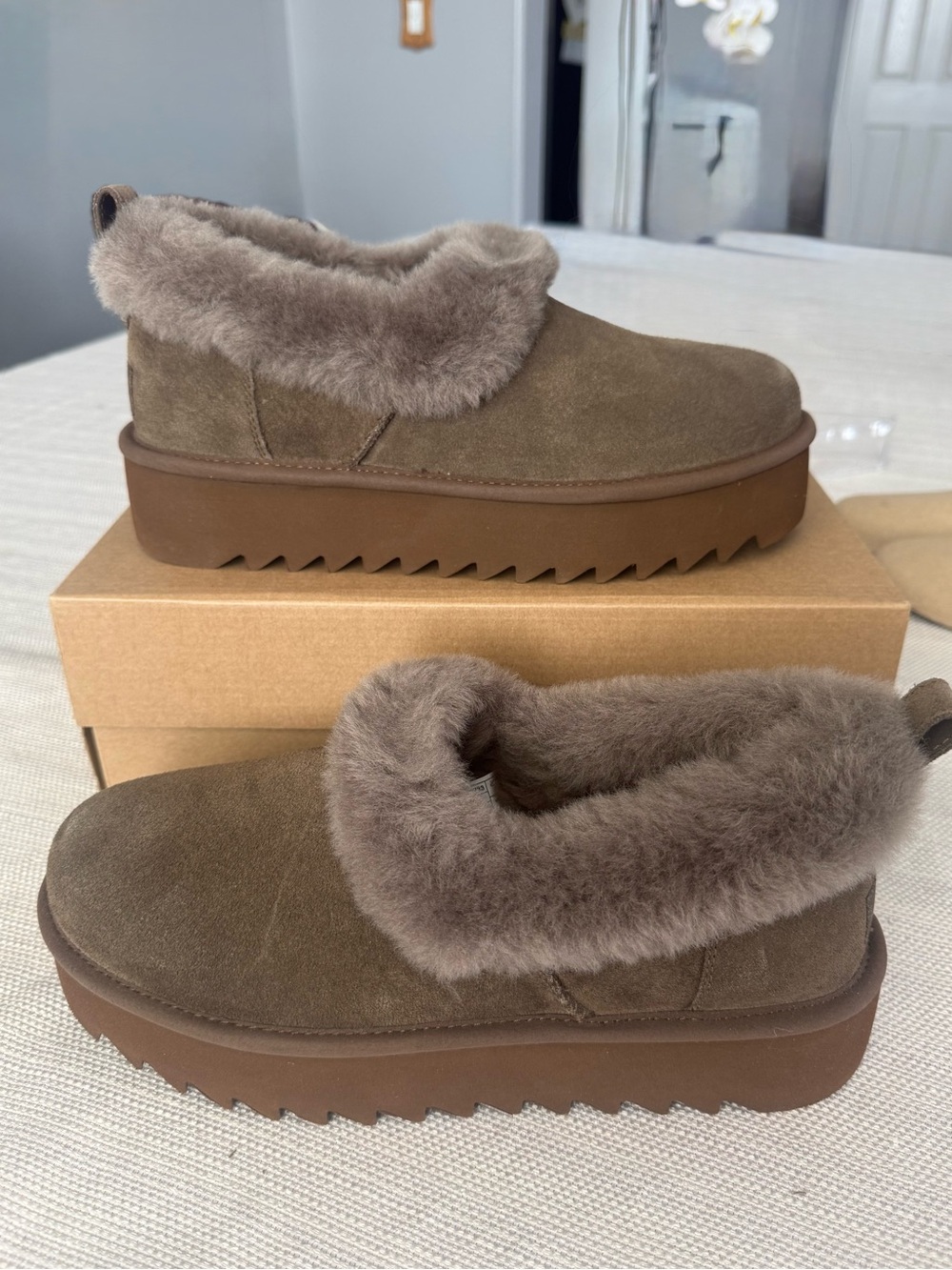 Ugg l-Nita platform Slip-On Slippers